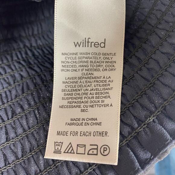 Wilfred Cropped Semi Sheer V Neck Blouse Gray Floral Womens Size Small - Picture 7 of 12